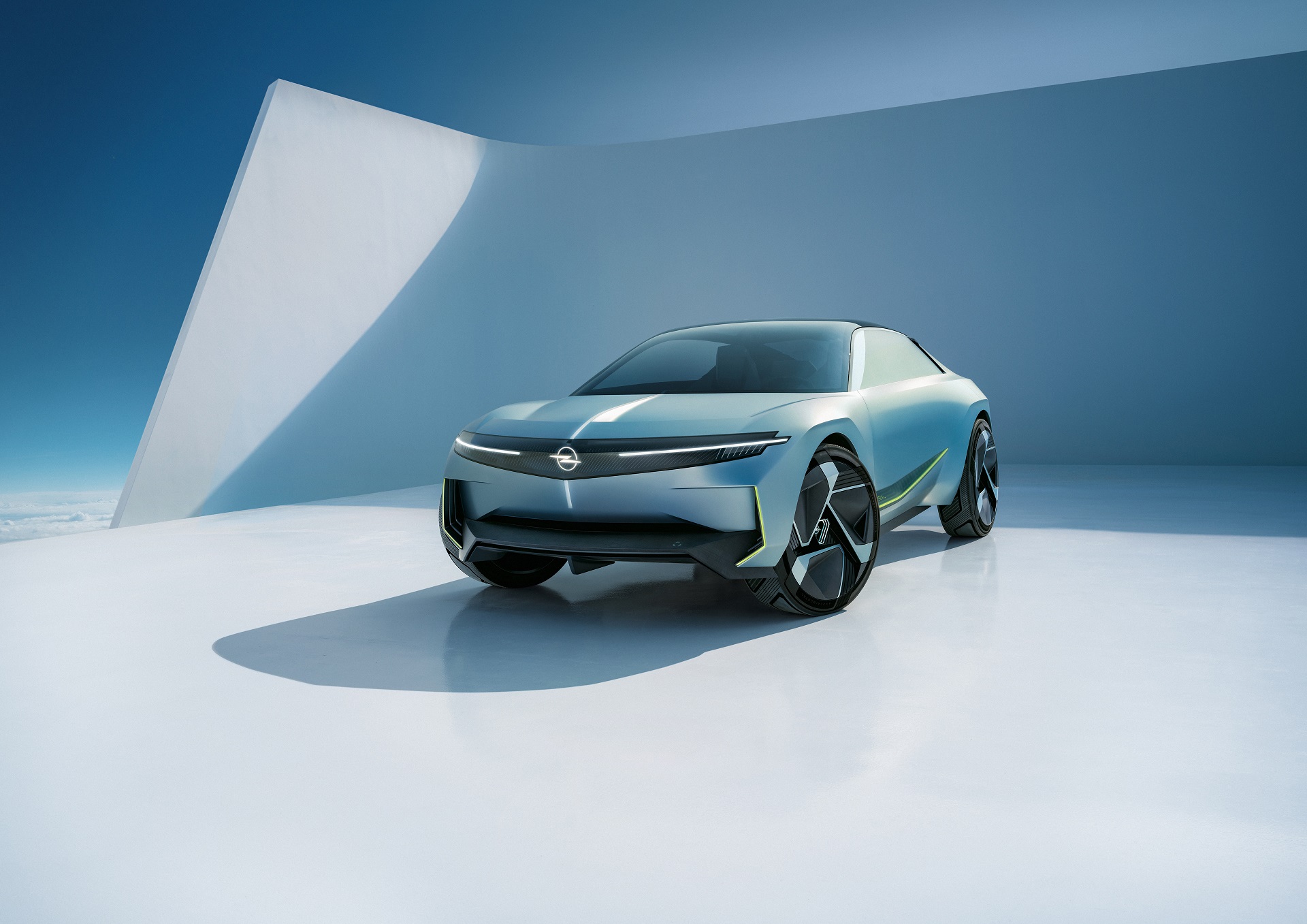 Opel Experimental: un’audace visione del futuro e una rivelazione del design tedesco